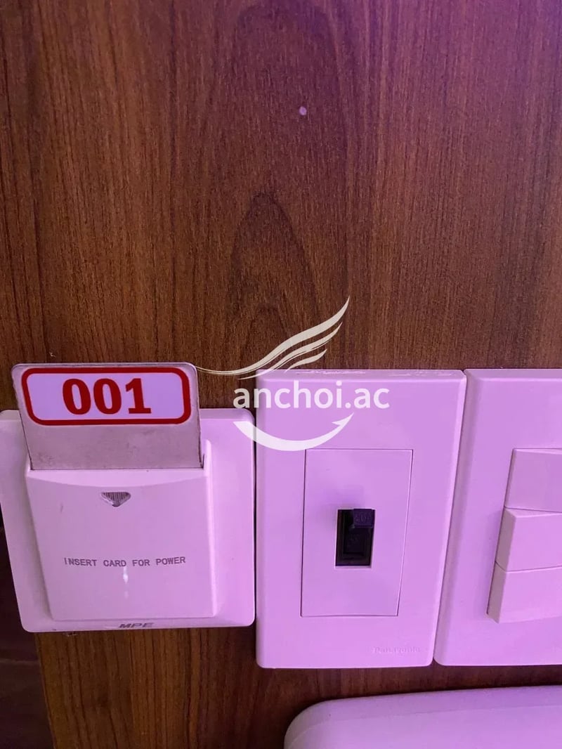 Bú lồn em thật đã
Lúc nắc thì mê man
Đúng làm ăn đàng hoàng
Cặc tôi sướng huy ho — ảnh 4