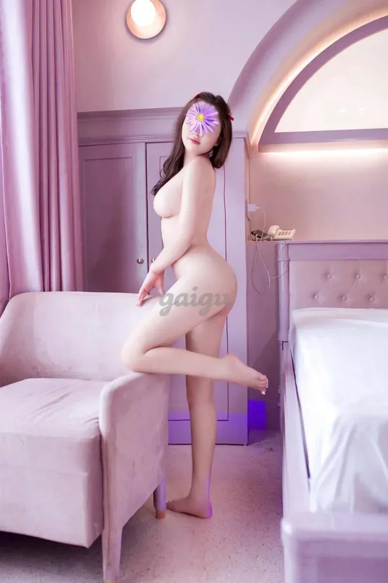 Ngọc Ánh - XINH XẮN - VÚ TO Hàng Thật - MÔNG MẨY - TÌNH CẢM VÀ CHIỀU