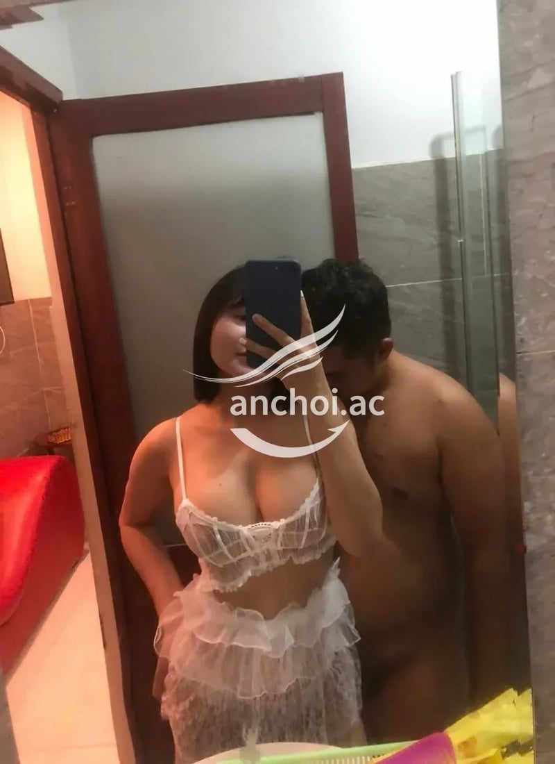 Em này chiến nhiệt luôn. Mặt dâm nhìn đã thấy phê rồi, em cởi ra vú to mông mẩy  — ảnh 4
