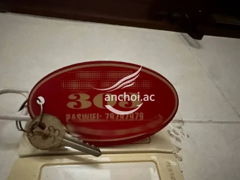 Ko biết các tiền bối như nào, chứ tôi gặp e là phê chịu ko nổi với cách làm tình
