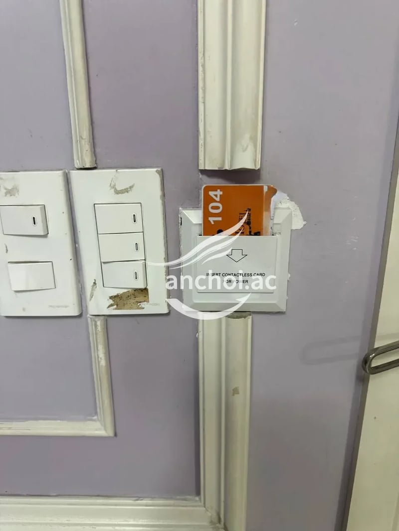 Em rất biết cách chiều khách, Bj nút cán, bi cũng mút mát nâng niu dã man. Tư th