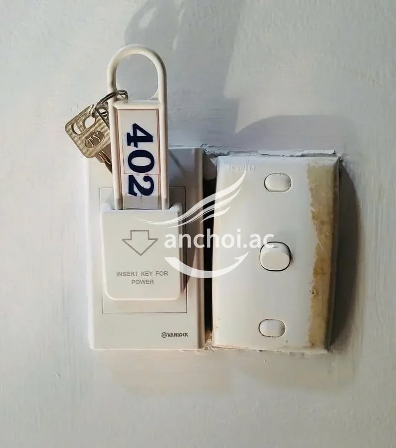 Hàng ngon mặt mũi cũng xinh xắn, bướm nhiều nước chơi sướng