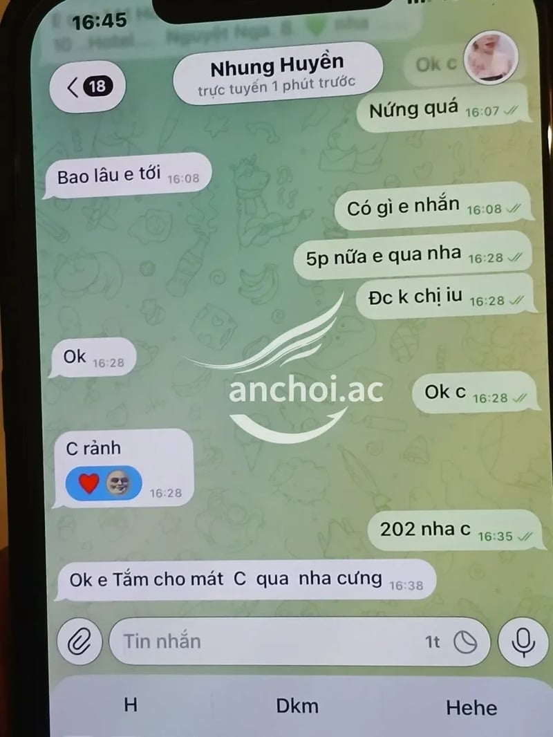 Lưỡi của em thật đuyên luyện liếm đấy đâu tê đấy đấy — ảnh 2