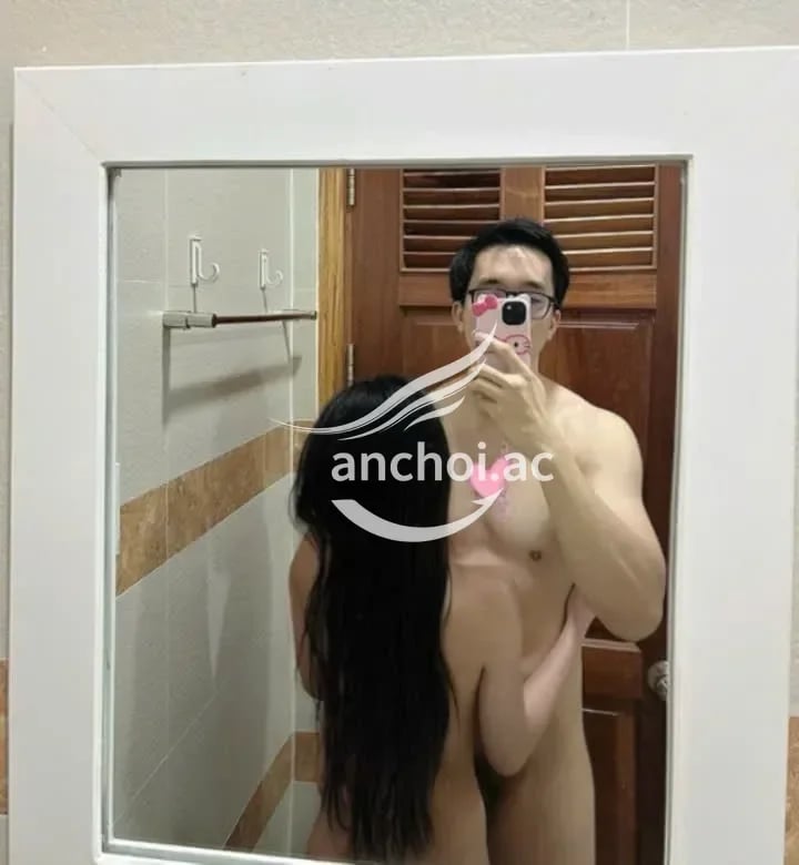 Bé quá nét , e bót cực , bú bắn ra rồi bé vẫn nhiệt tình cho nhét vào, e that da — ảnh 4