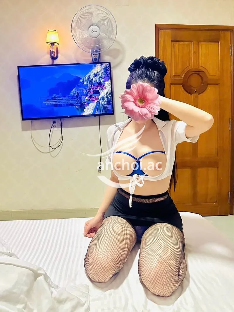E rất xinh body chất lượng dịch vụ tuyệt vời gặp là phê quên đường về