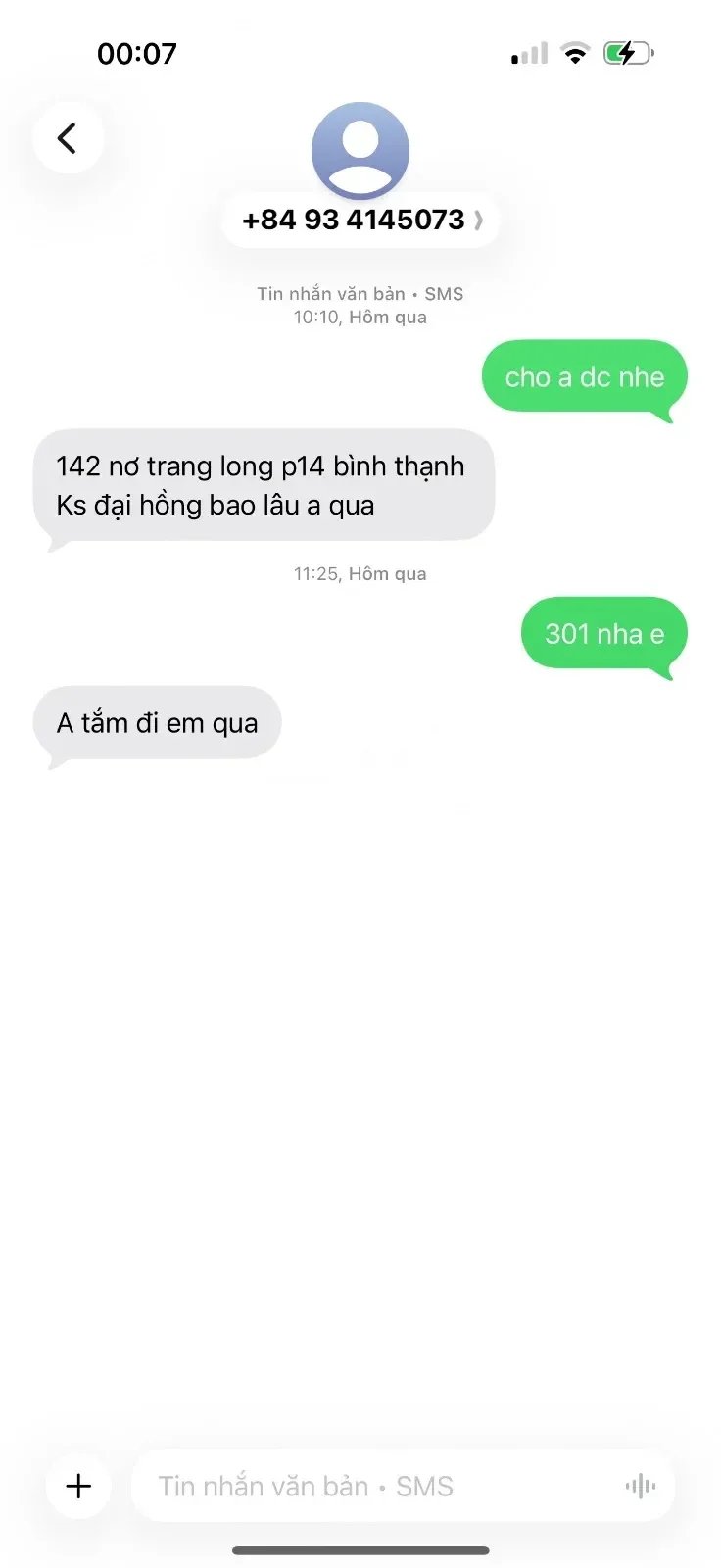 Cao ráo, trắng, xinh gái, cười duyên. Dịch vụ đầy đủ không thiếu gì