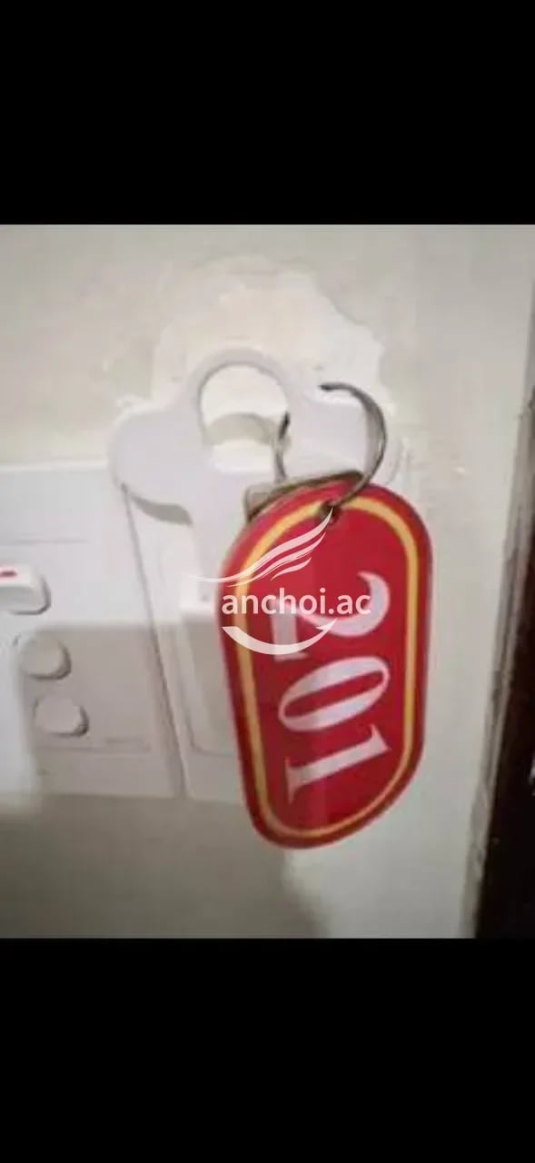 Nay check được em gái non miền tây ngon phết :)) Bên kia hết phòng phải qua ks b — ảnh 2