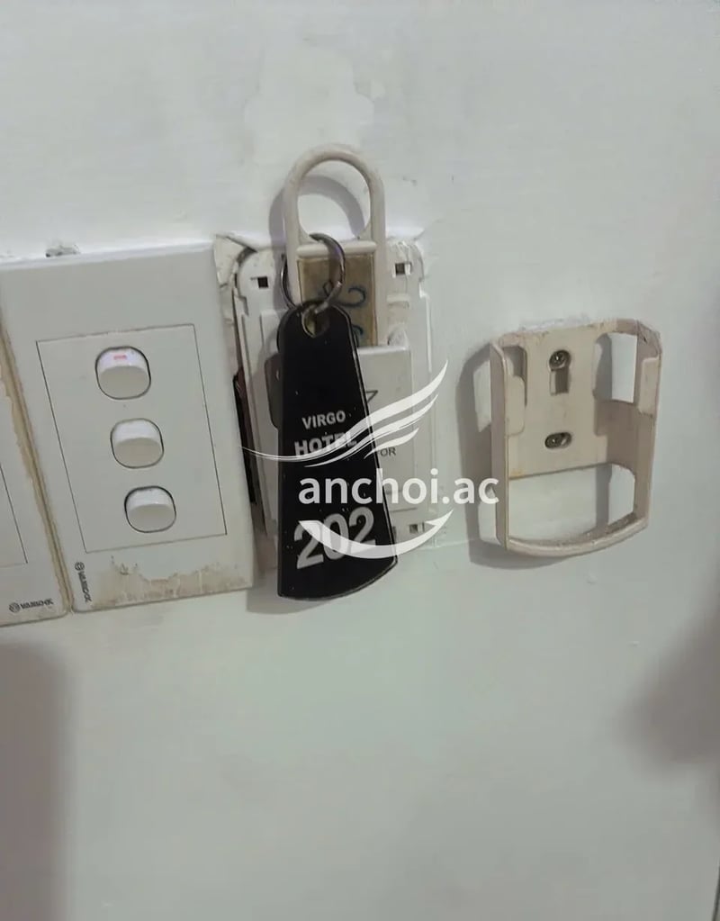 Em xinh đẹp trắng dễ thương body đẹp.phục vụ quá đỉnh chơi đúng bài bản hẹn gặp 