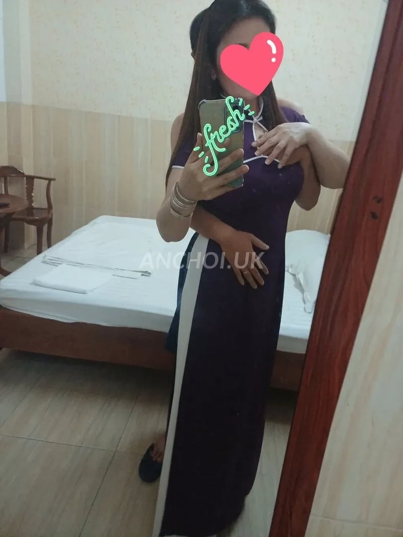 Gặp e rất vui. E rất dâm, vú to mềm bóp sướng . Chuẩn ngon — ảnh 2