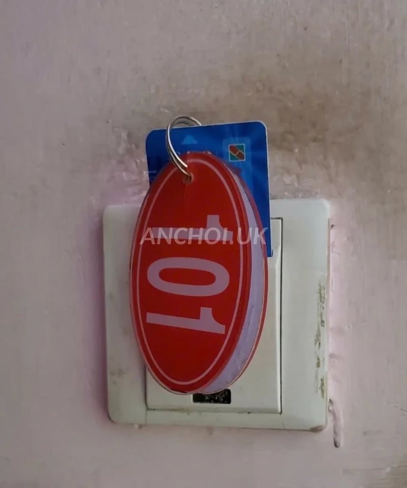 e gái xinh ngoan. yêu chiều lắm, kết làn da, với ba vòng ngon hết nc chấm ,giá m — ảnh 3
