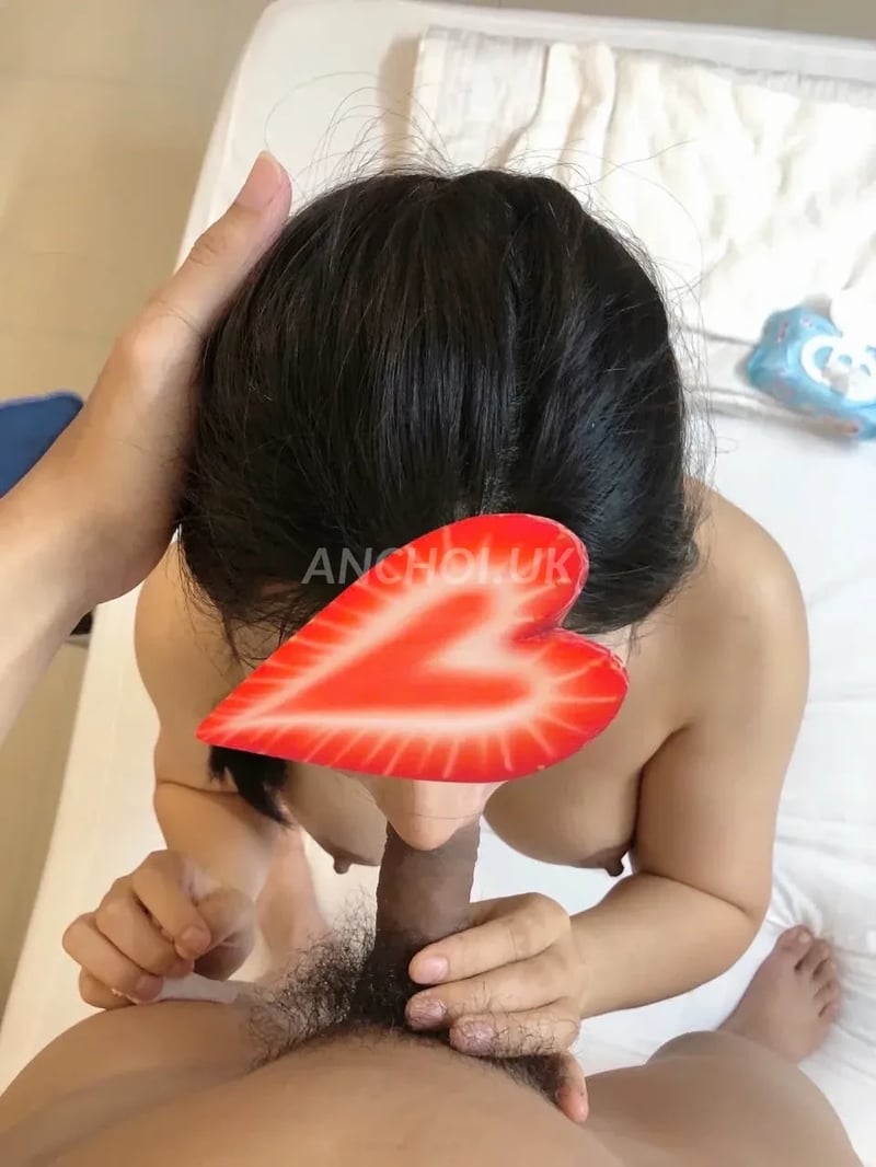 Đã gặp em nó. Da trắng, dáng đẹp, thái độ dễ mến nhiệt tình