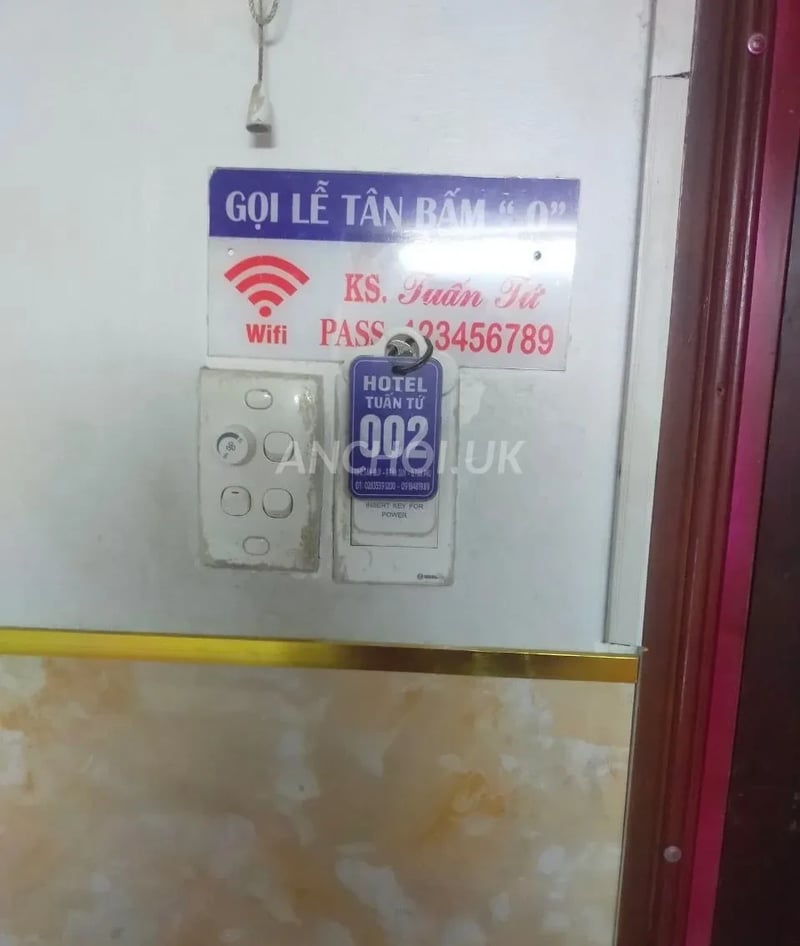 dâm đãng nhiet tinh chiều khách