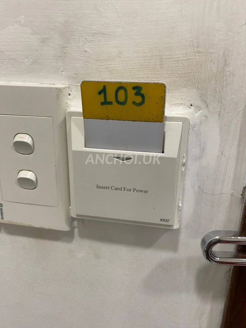 đối với 7 thì thấy bé này hơi chubby nhưng được cai rất vui vẻ, nhiệt tình, yêu  — ảnh 2
