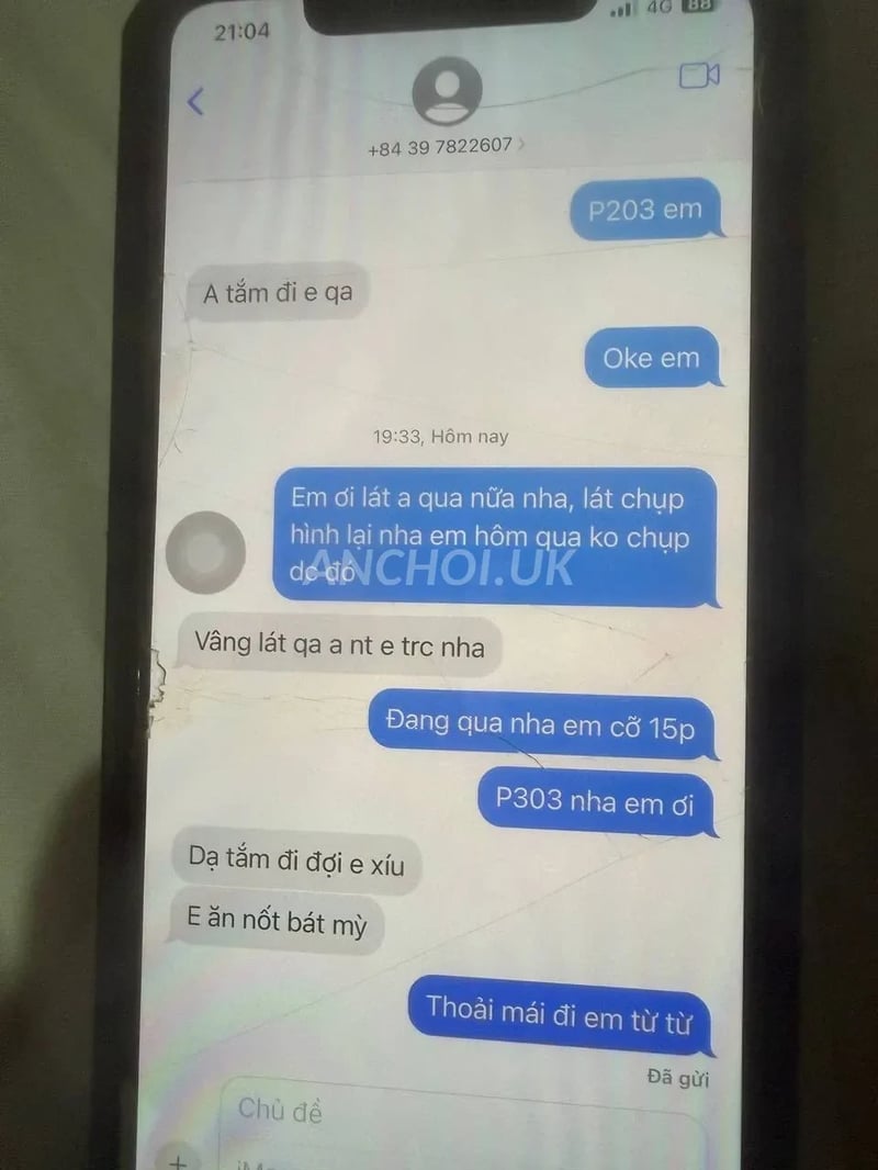 Ăn mặc sexy khiêu gợi vú to bóp đã tay bướm em ướt át trơn chu làm tình rất sướn — ảnh 3