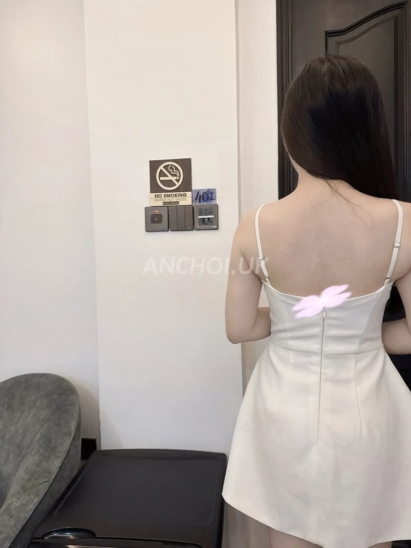 dễ thương tình cảm, mặt xinh hiền hiền, mông to khủng bố nhấp siêu đã