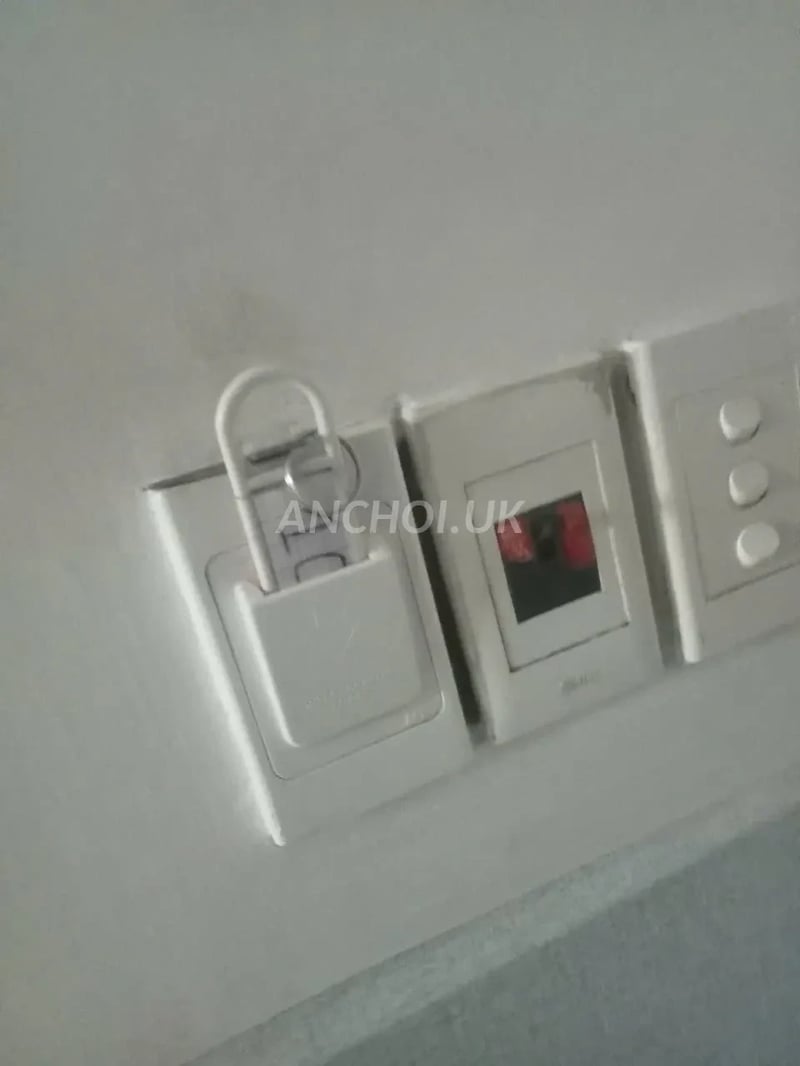 Thật sung sướng khi gặp em, chiều hết mình thích nhất khoản BJ và bánh mì kẹp xú — ảnh 2