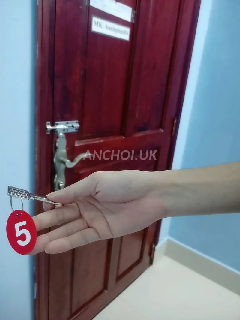 mặt khá xinh boddy căng da trắng  Kỹ năng bú liếm chuyên nghiệp chiều khách ko h — ảnh 4