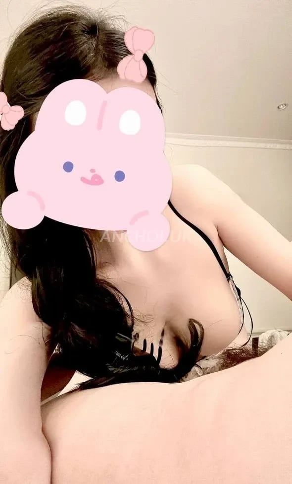 Đi em vài lần vì mê điện nước của em đầy đủ, vòng nào cũng ôm tròn quyến rũ. Kỹ 