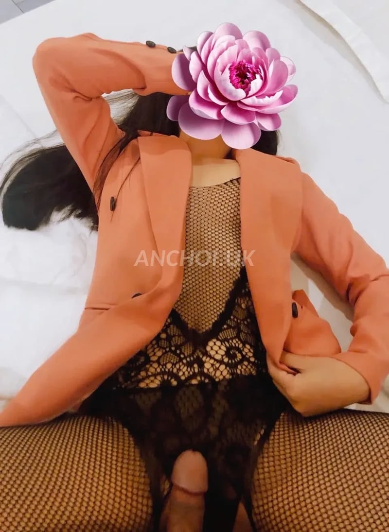 Nhìn e trang chỉ muốn địt nay e mặt vest mặt dâm ghê bú liếm làm tình khỏi chê — ảnh 2