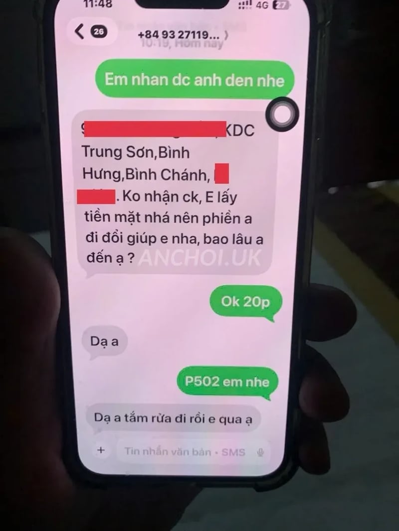 E rất dâm chiều khách mọi tư thế, đặc biệt vú to mông khủng chơi bao phê, ngon v